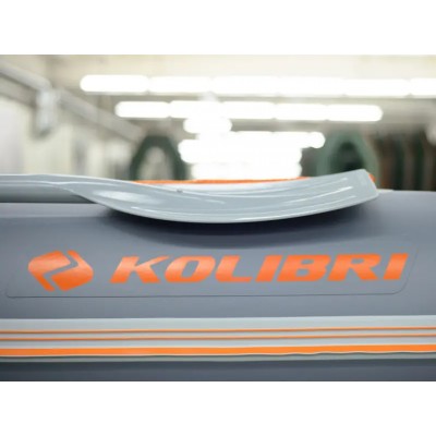 Колибри КМ-360ДСЛ (Kolibri KM-360DSL) светло-серая моторная килевая надувная лодка + алюминиевый пайол